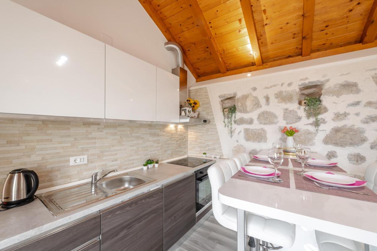 Apartamento Little Stone House Buici  Exterior foto